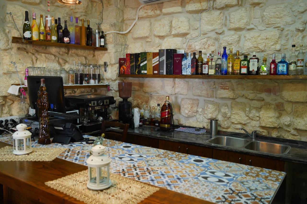 Abu Hanna Boutique By Ahlan Hospitality Назарет Екстериор снимка